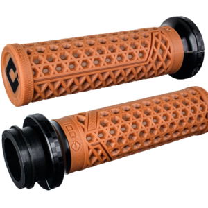 MANOPOLE VANS CULT LOCK-ON