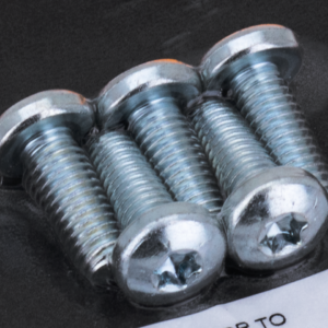 KIT BULLONERIA FISSAGGIO DISCO PER 2015-2020 XG STREET