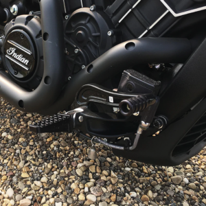 PEDANE JOKER MACHINE PER INDIAN SCOUT E VICTORY OCTANE