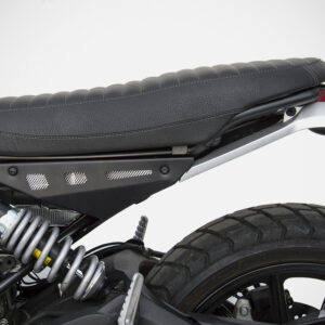 SCRAMBLER 800 & SIXTY2 | PANNELLO LATERALE ALLUMINIO NERO